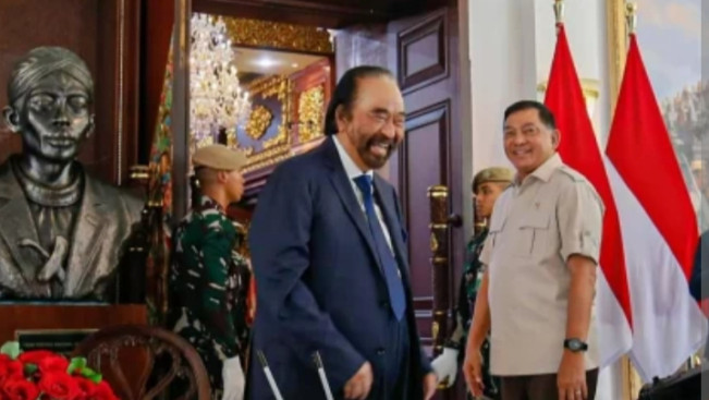 Momen pertemuan Menhan Sjafrie Sjamsoeddin dan Ketua NasDem Surya Paloh  [Int]